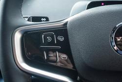 2025 Volvo EX30 Cross Country