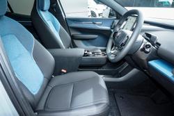 2025 Volvo EX30 Cross Country