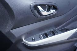 2020 Nissan Navara ST