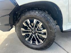 2023 Mitsubishi Pajero Sport GLS