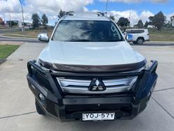 2023 Mitsubishi Pajero Sport GLS