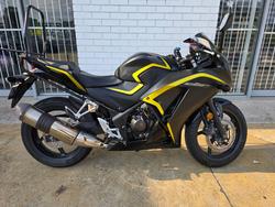 Honda CBR300RA (abs)