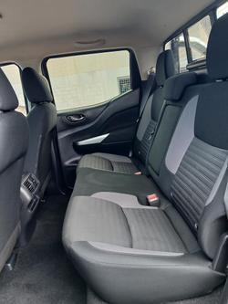 2023 Nissan Navara ST