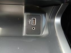 2023 Nissan Navara ST