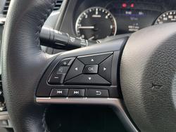 2023 Nissan Navara ST