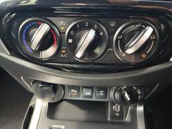 2023 Nissan Navara ST