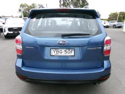 2014 Subaru Forester 2.5i Luxury