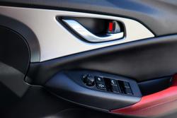 2017 Mazda
CX-3 sTouring