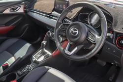 2017 Mazda
CX-3 sTouring