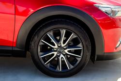 2017 Mazda
CX-3 sTouring