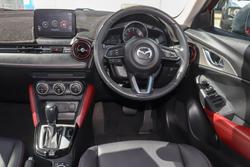 2017 Mazda
CX-3 sTouring
