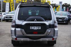 2020 Mitsubishi Pajero GLS