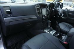 2020 Mitsubishi
Pajero GLS