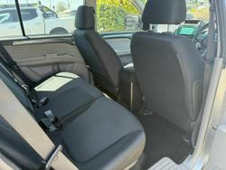 2015 Mitsubishi Challenger