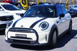 2021 MINI
Hatch Cooper Classic