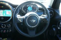 2021 MINI
Hatch Cooper Classic