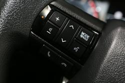 2022 Toyota Hilux SR