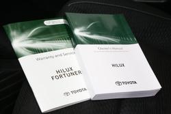 2022 Toyota Hilux SR