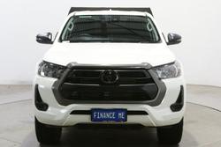 2022 Toyota Hilux SR