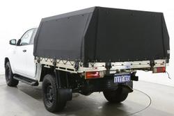 2022 Toyota Hilux SR