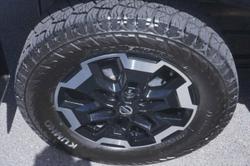 2021 Nissan
Navara ST-X