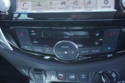 2021 Nissan
Navara ST-X