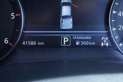 2021 Nissan
Navara ST-X