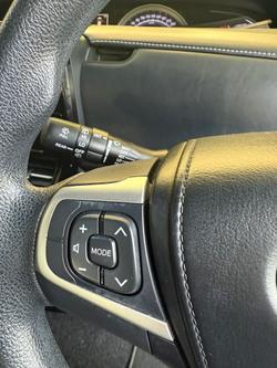 2018 Toyota Tarago GLi