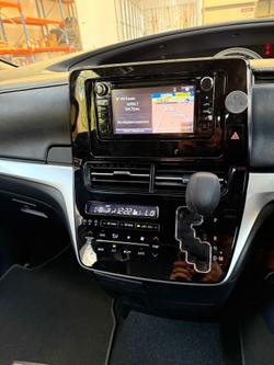 2018 Toyota Tarago GLi