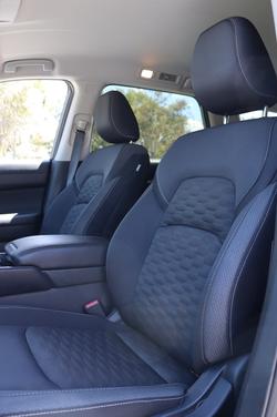 2022 Nissan Pathfinder ST-L