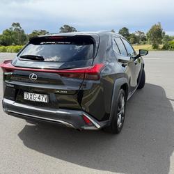 2018 Lexus
UX 200 F Sport