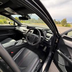 2018 Lexus
UX 200 F Sport