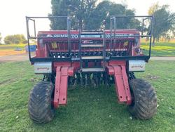 0 Semeato Tdng 300E Double Disc Seeder Used RED