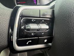 2021 Kia
                Carnival S