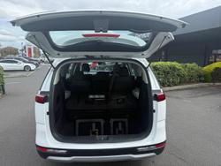 2021 Kia
                Carnival S