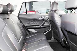 2025 MG HS Excite AS33 MY25 Cashmere Silver