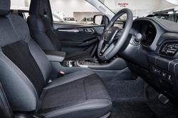 2025 Isuzu MU-X LS-U