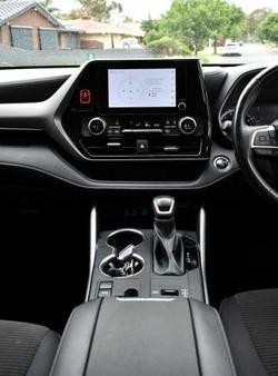 2023 Toyota Kluger GX