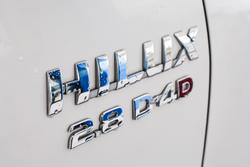 2016 Toyota Hilux SR5