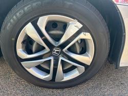 2018 Honda Civic VTi 10th Gen MY18 Lunar Silver