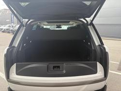 2025 Land Rover Range Rover D350 HSE L460 MY25 AWD Ostuni Pearl White