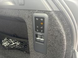 2025 Land Rover Range Rover D350 HSE L460 MY25 AWD Ostuni Pearl White