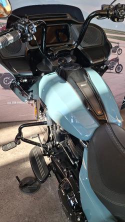 2024 Harley-davidson FLTRX ROAD GLIDE (117) SHARKSKIN BLUE