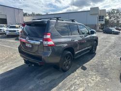 2015 TOYOTA
                LANDCRUISER PRADO ALTITUDE (4x4)