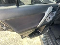 2015 TOYOTA
                LANDCRUISER PRADO ALTITUDE (4x4)