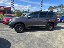 2015 TOYOTA
                LANDCRUISER PRADO ALTITUDE (4x4)