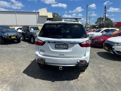 2016 ISUZU
                MU-X LS-T (4x4)