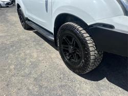 2016 ISUZU
                MU-X LS-T (4x4)