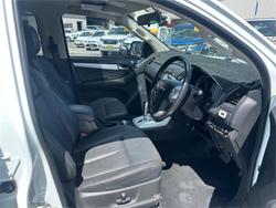 2016 ISUZU
                MU-X LS-T (4x4)