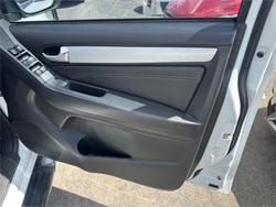 2016 ISUZU
                MU-X LS-T (4x4)